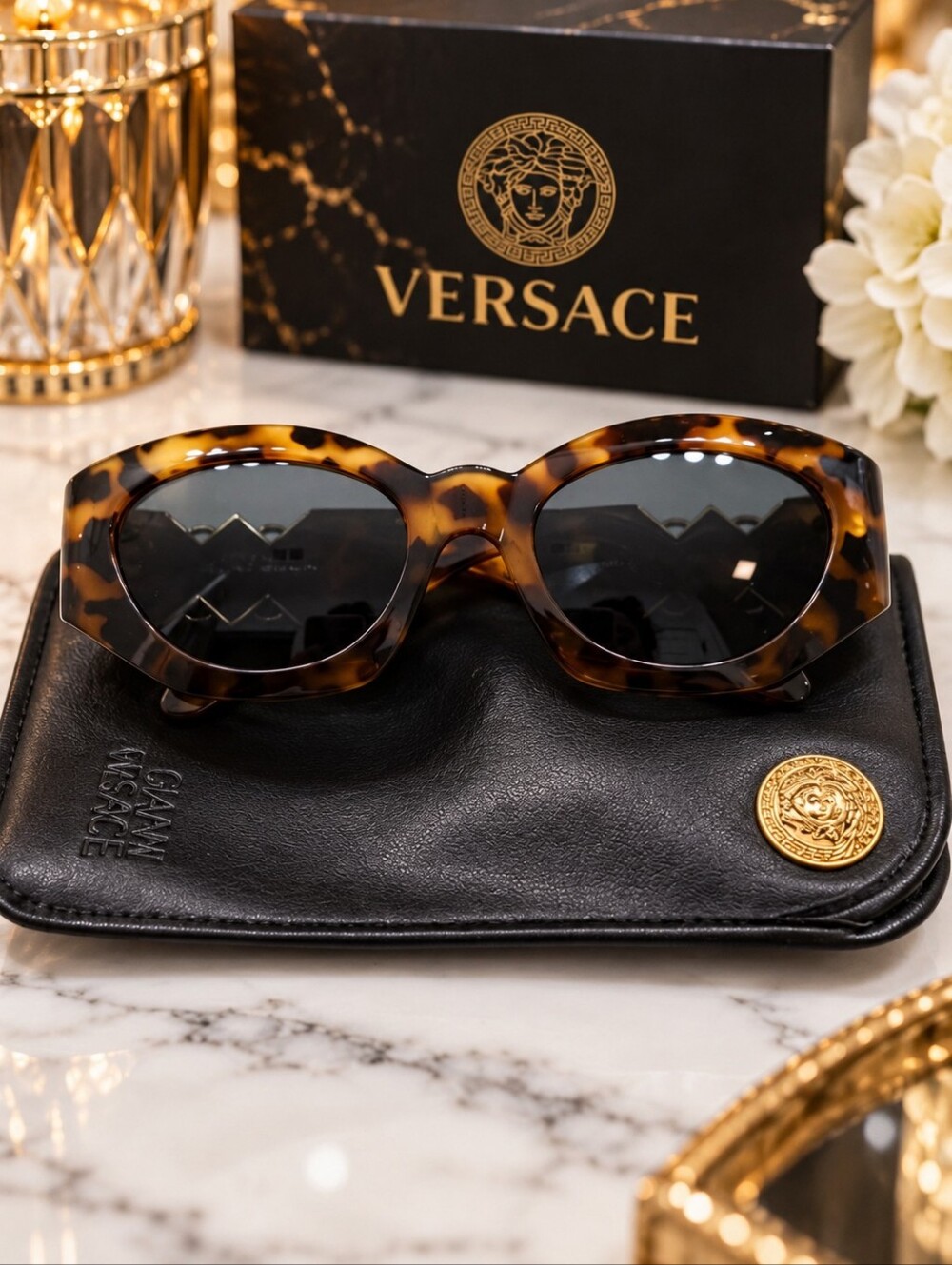 Vintage Gianni Versace Medusa Stud Cat Eye Sunglasses Tortoise w/ Case Italy